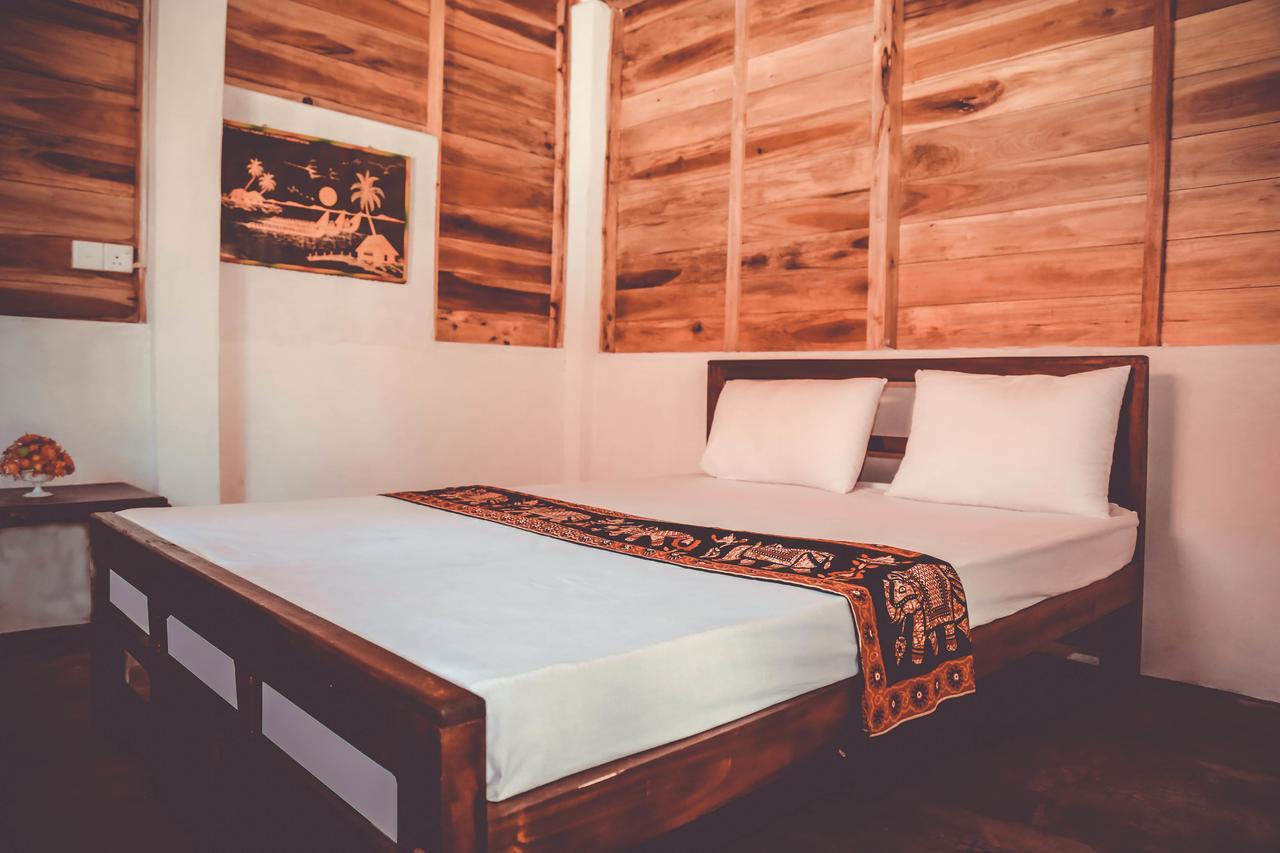 Ocean View Beach Resort - Kalpitiya Bagian luar foto