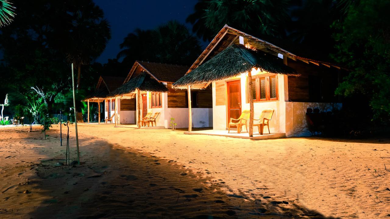 Ocean View Beach Resort - Kalpitiya Bagian luar foto