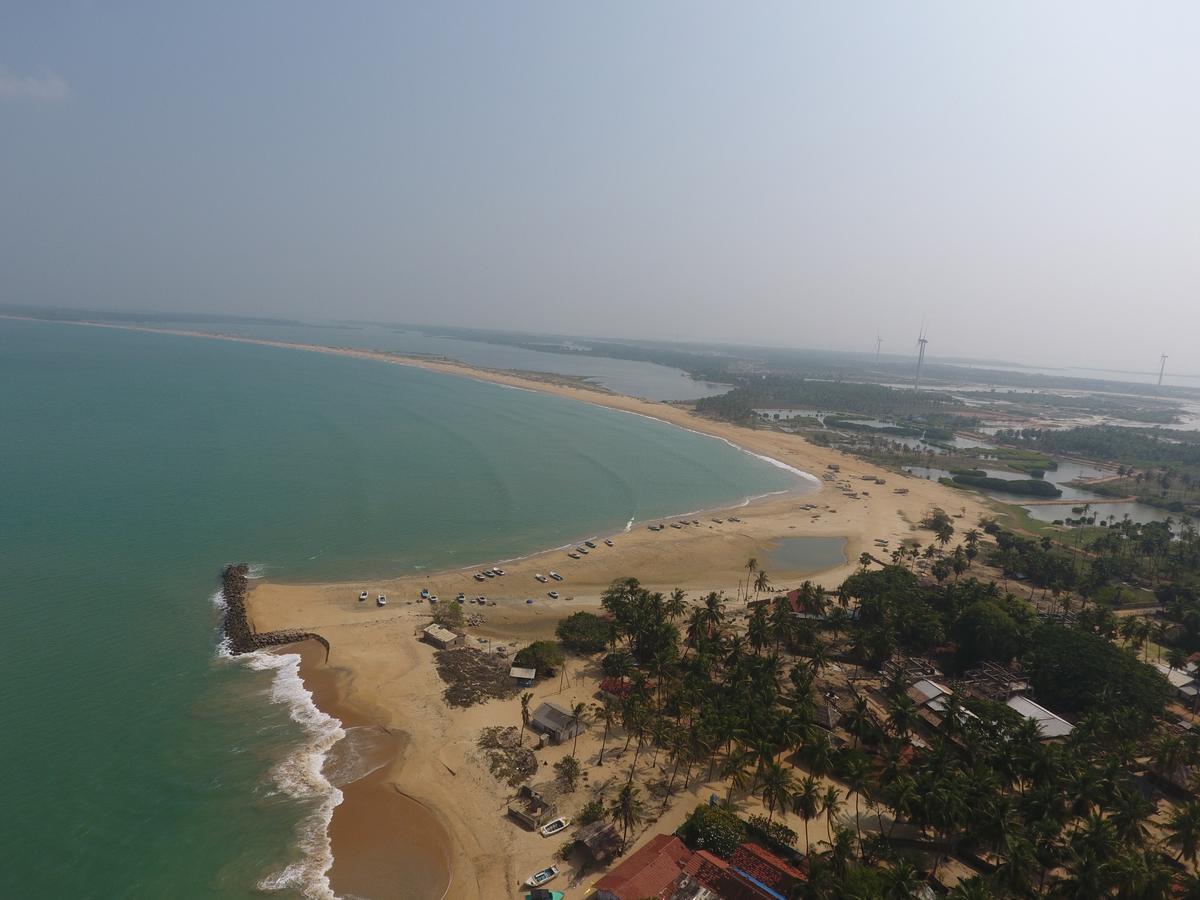 Ocean View Beach Resort - Kalpitiya Bagian luar foto
